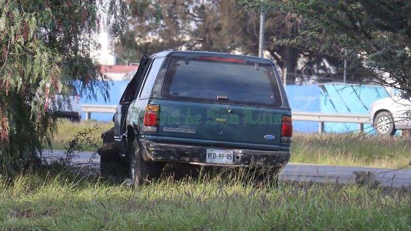 choque entre camioneta y un tráiler